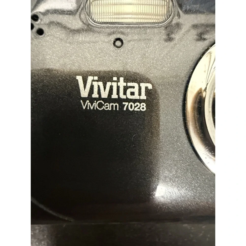 Vintage Vivitar AF450DB 35mm Film + ViviCam 7028 Digital Camera Box Lot